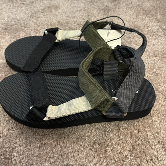 Arizona Jean Co Jenica Sandals Size 10 Color Olive Black Cream - Picture 3 of 7